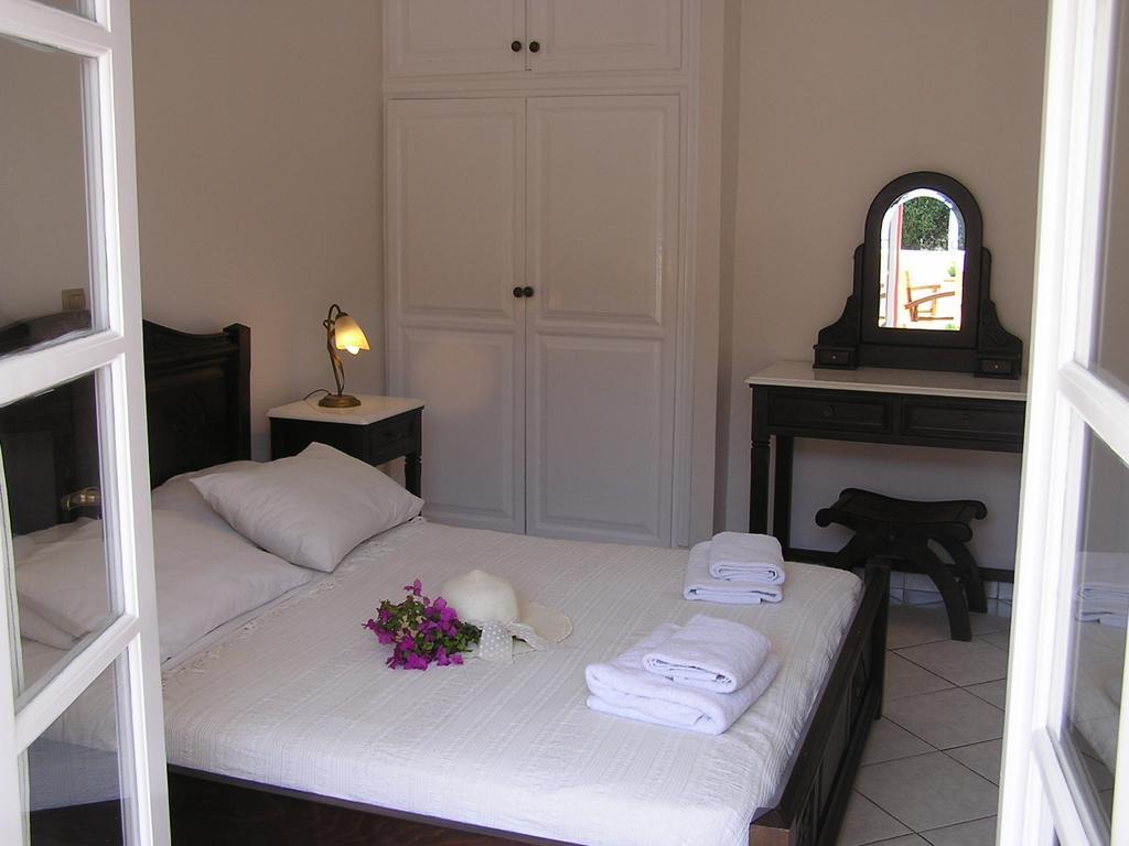 Eolos Apartments With Private Parking Ayios Nikitas Ngoại thất bức ảnh